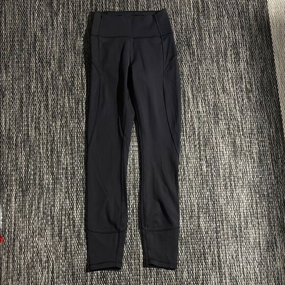 lululemon athletica Pants - Lululemon In Movement 7/8 Tight *Everlux 25"